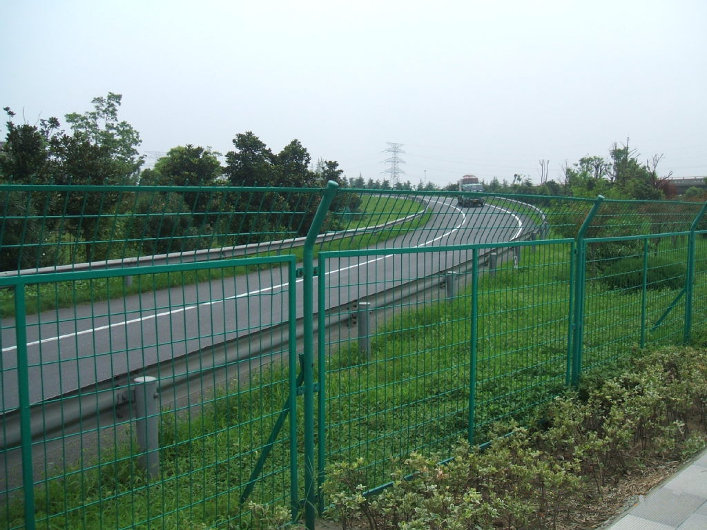 安裝公路護欄網應該注意什么？？？